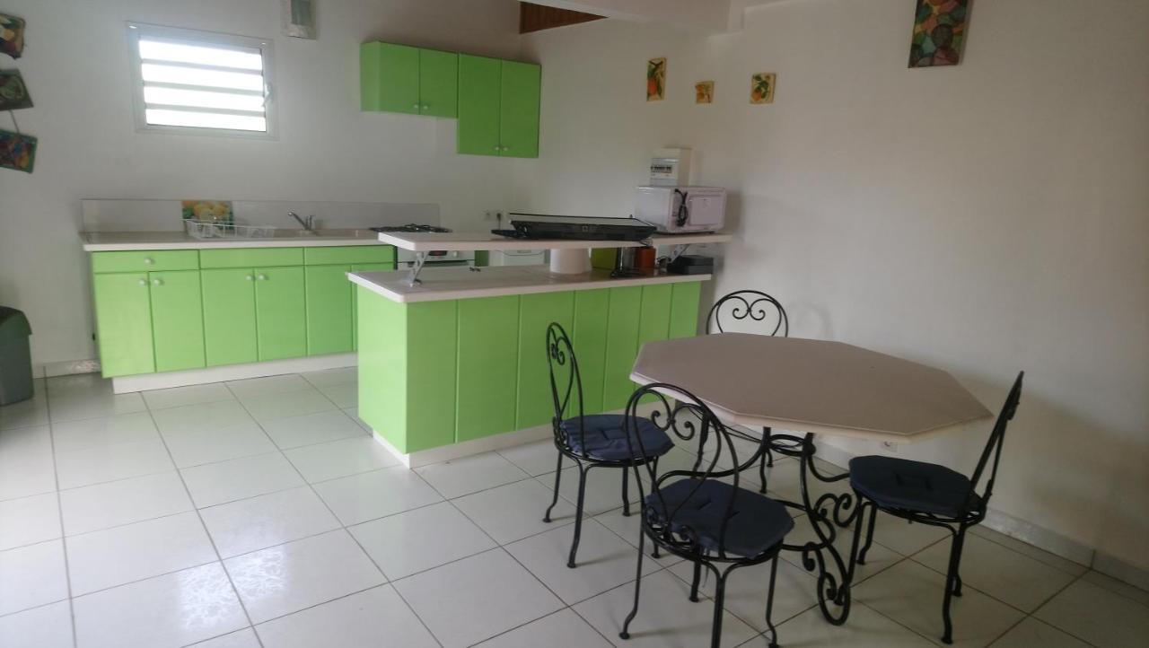 Labe Kaz Kreyol Studio Le Moule Exterior photo