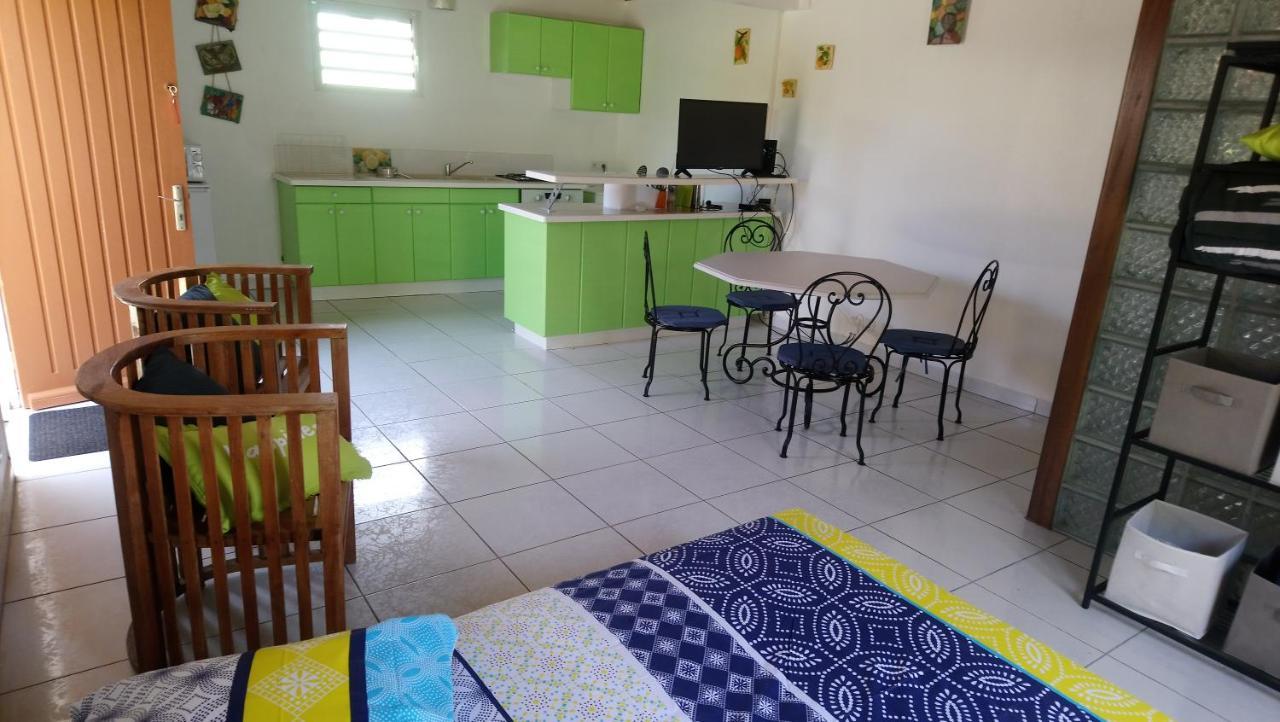 Labe Kaz Kreyol Studio Le Moule Exterior photo